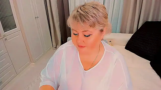 BIGTITSBBW live cam preview