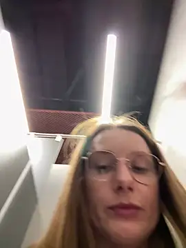 FReyja_44 live sex cam