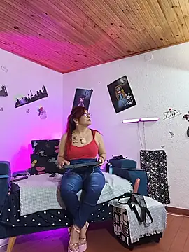 keila_j webcam