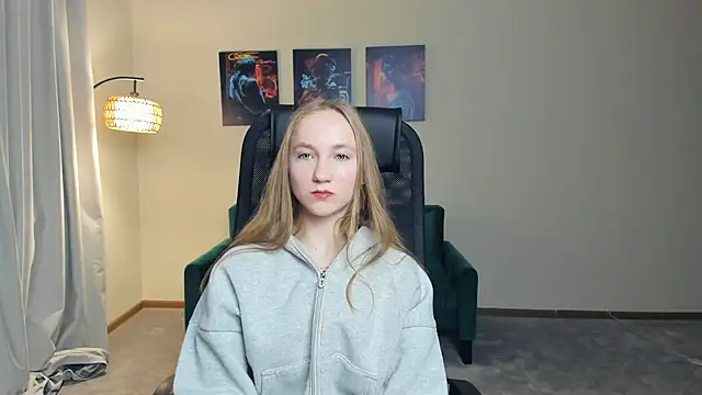 VandaCaradine