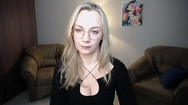 Ava_Elior webcam