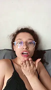 DanaaCollins webcam