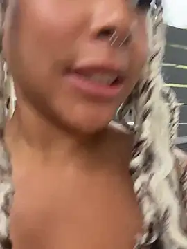HaileyDiana webcam