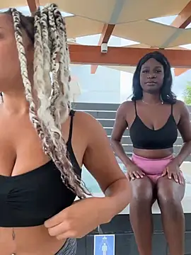 HaileyDiana webcam