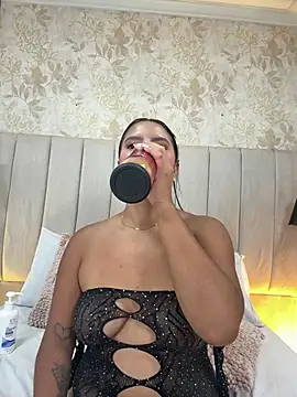 AnitaMore_