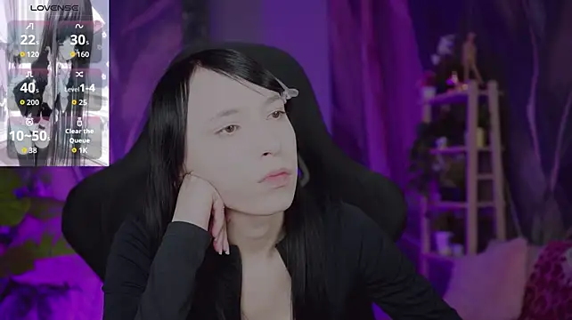 SeraphineSparda webcam