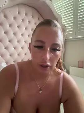 Laceyyxox webcam