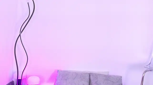 AlanCuute webcam