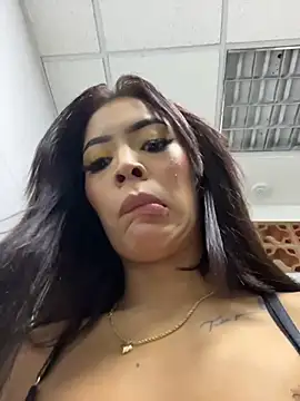 MystiqueXXX webcam