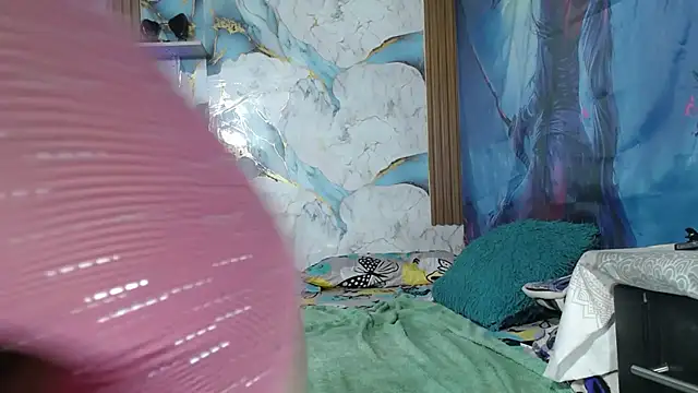 CataleyaRosee webcam