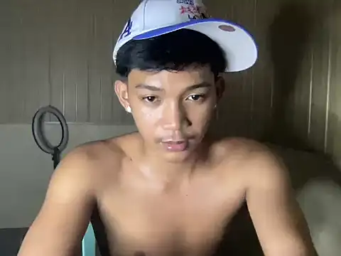 YourcumBoy77 webcam