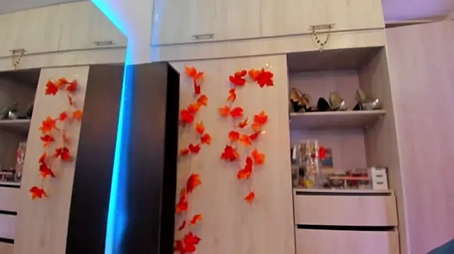 BellaFlaming webcam