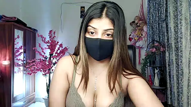 Hot-Shivangi