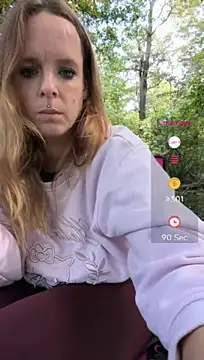 SexyMilf_1987 live cam preview
