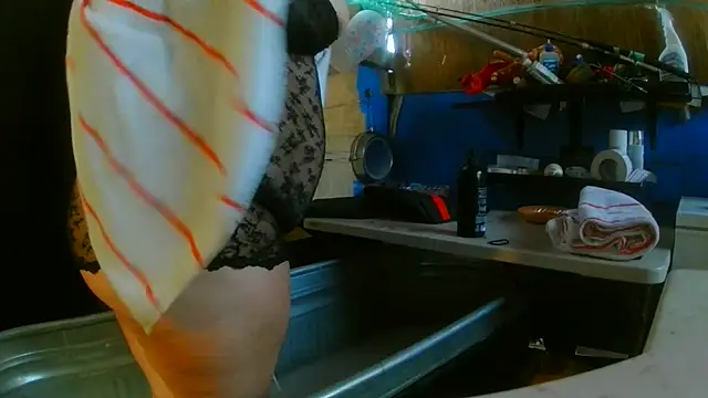 BacksideBrunette live cam preview