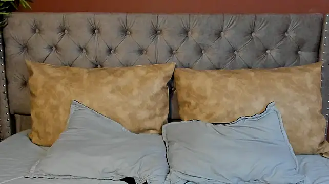 Mia_quinn__