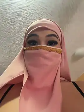 Tahiraaa_