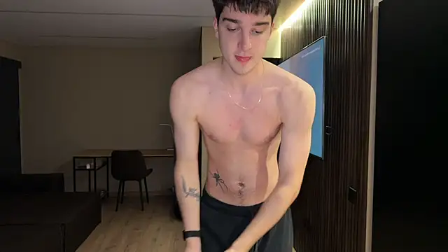 exclusiveflexboy1