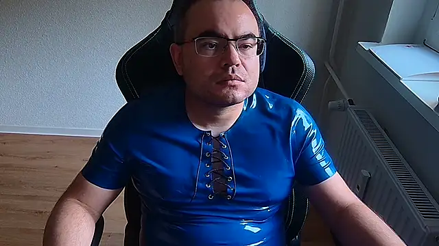 Latexboy893
