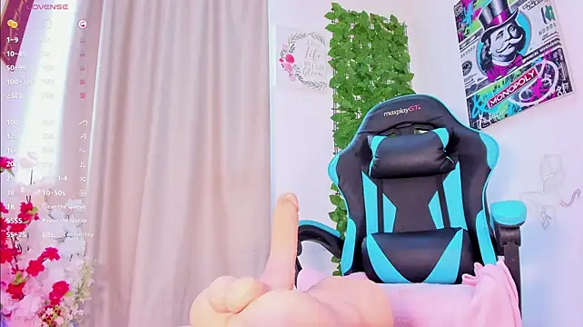 NahomyVega