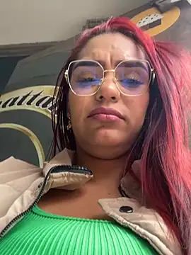 Sara-77 live cam on StripChat