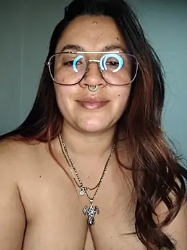 samm_curvy