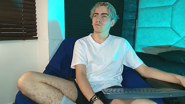 Tyler_Mcrey webcam