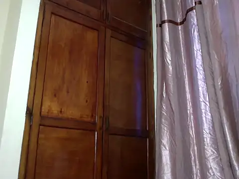 naughty-ebony1 webcam