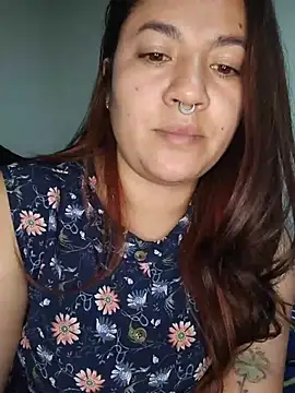 samm_curvy webcam