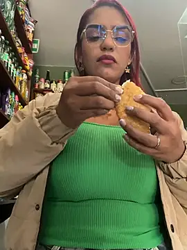 Sara-77 webcam