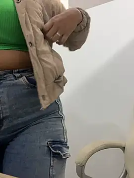 Sara-77 webcam