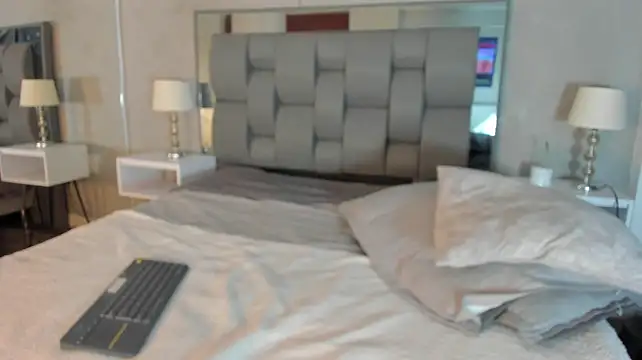 Charlie___Musk webcam