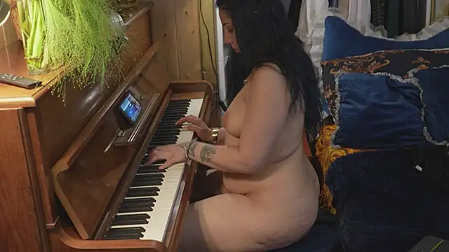 VanessaDoyle webcam