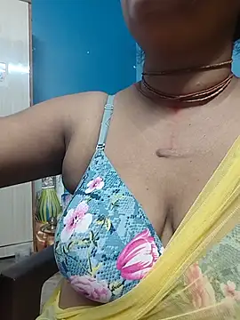 V-Queen-Pakhi