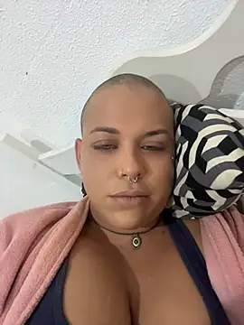 Modelo: alicetgirlbr