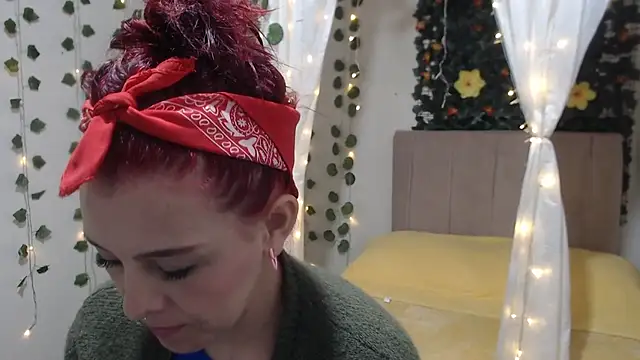 anahi_333 live cam on StripChat