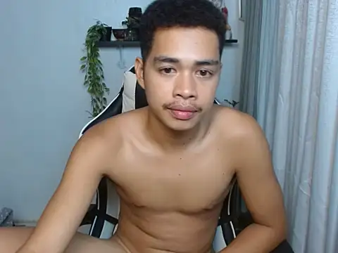 curlyasian_njxx webcam