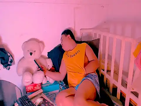 hardking_69 (M young) - PLEASE HELP ME CUM I'M SO HORNY