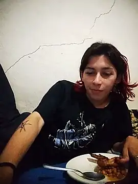Nightmaremo webcam