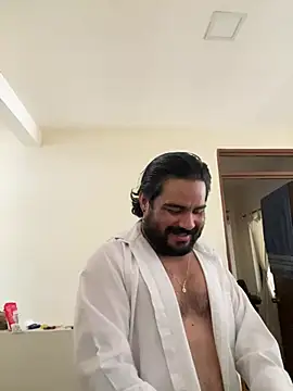 MichaelBear_21 webcam