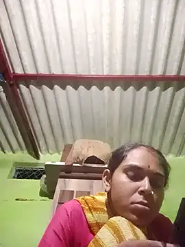 Nehalodhi56789 webcam