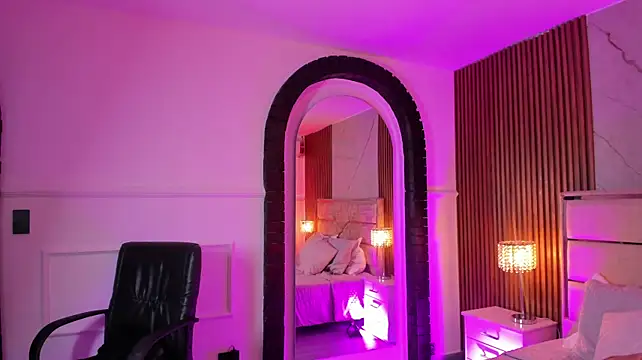 LeylaBlaze webcam