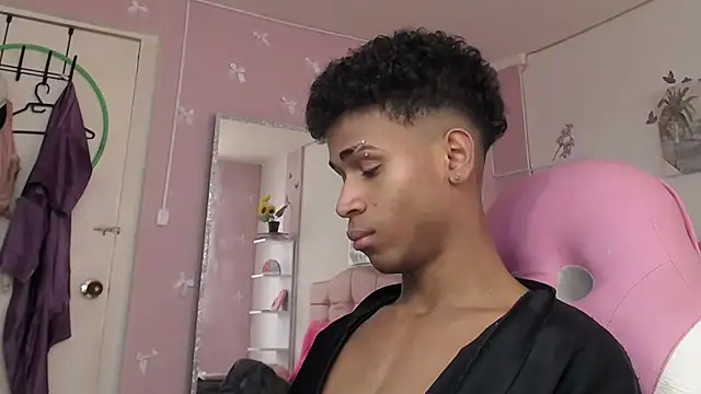Santy_bigcock_01