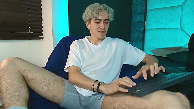 Tyler_Mcrey webcam