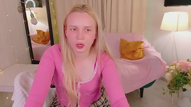 Beatrica_Klein webcam