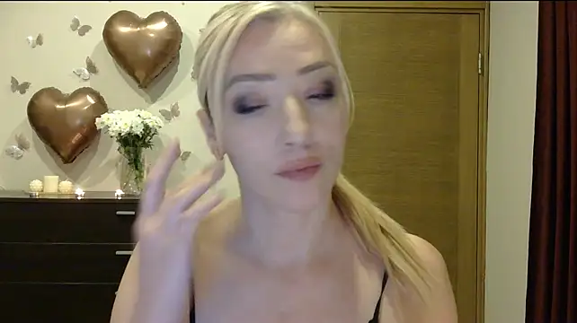 Wild_Silk_Desire webcam