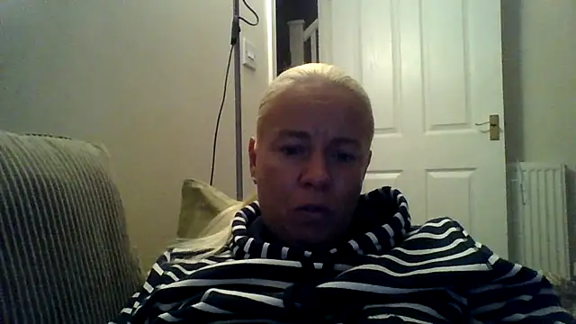 jennyblondeuk webcam