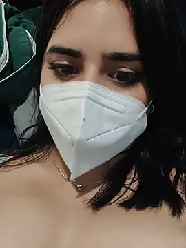Pihu_Alone webcam