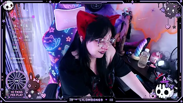 LiloMoon69 webcam