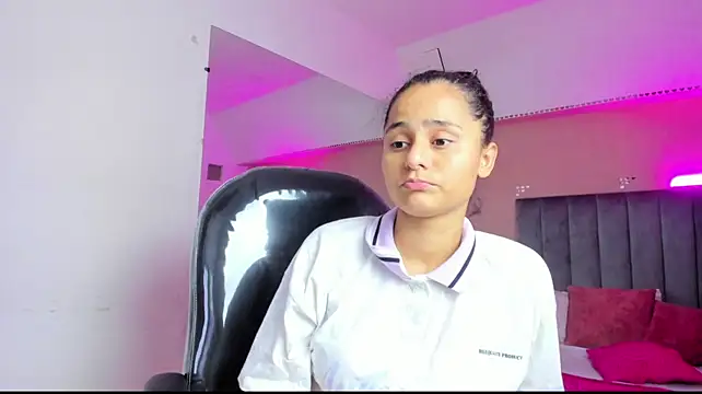 Giselle_Roldan webcam